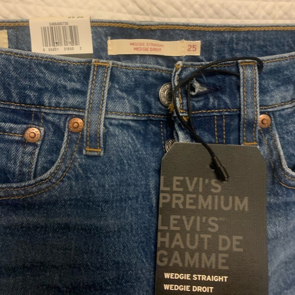 Levis wedgie fit jeans size 25 BNWT - Picture 2 of 5